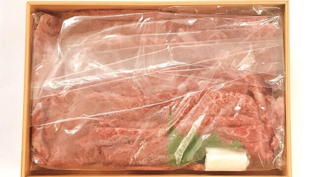 【レビュー】1度食べたらクセになる！辰屋の『神戸牛すき焼き肉 肩・肩バラ500g』がマジでウマい